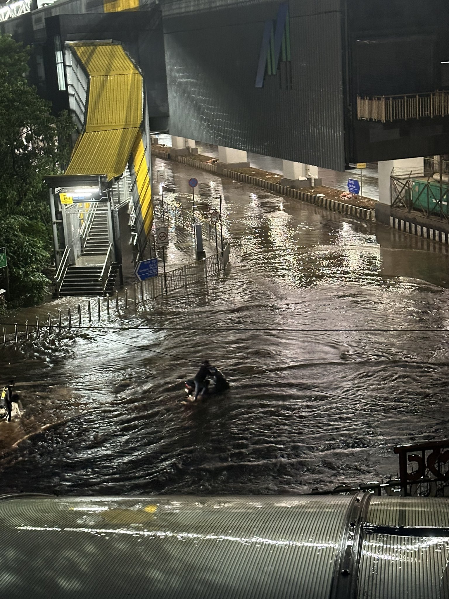 photo: Mumbai rains 